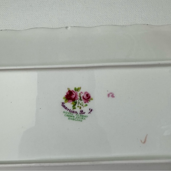 Vintage Royal Albert Serving Plate - American Beauty - Picture 7 of 7